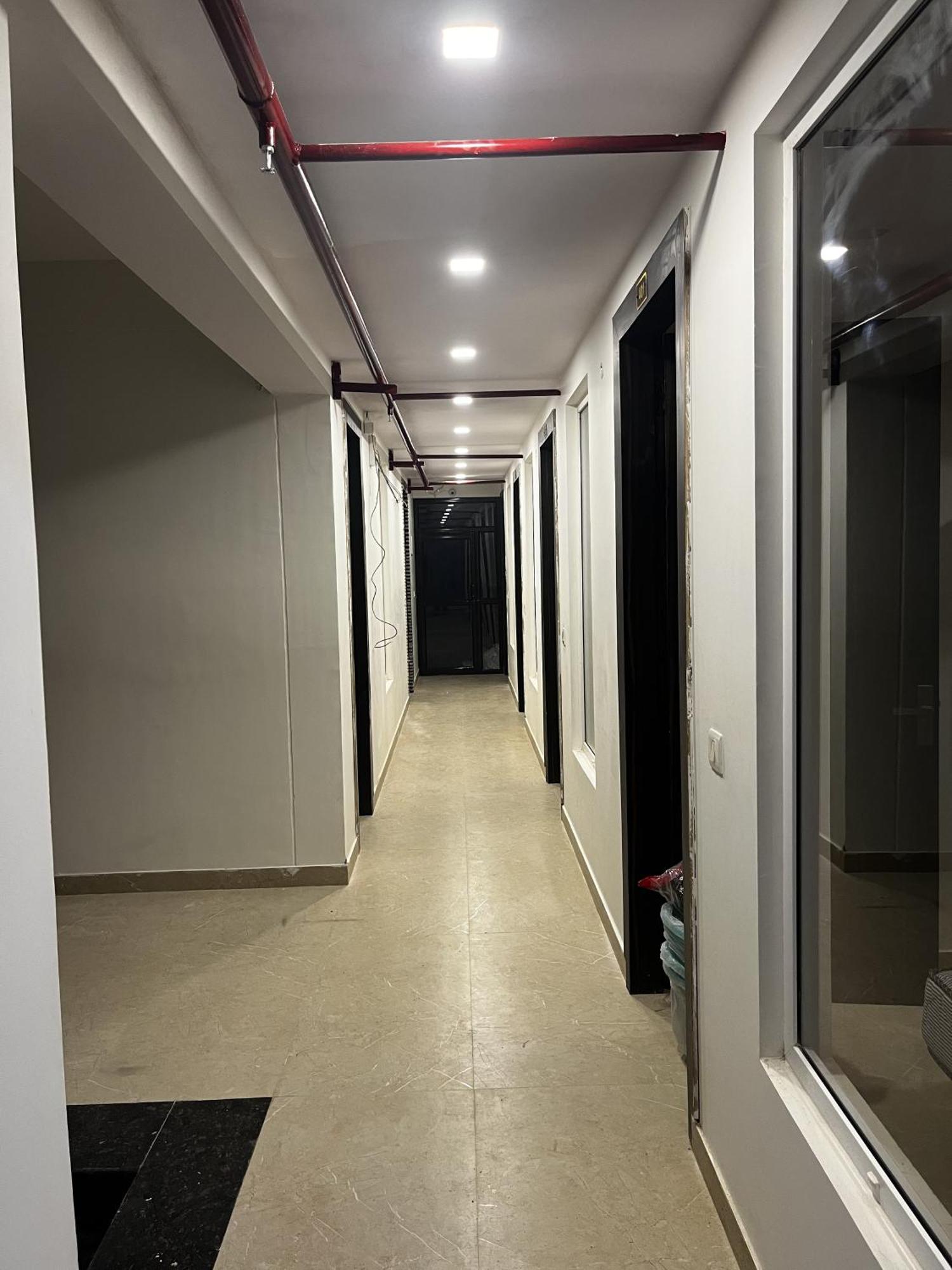 Roomquet Comfort Inn Allāhābād Junction Eksteriør bilde